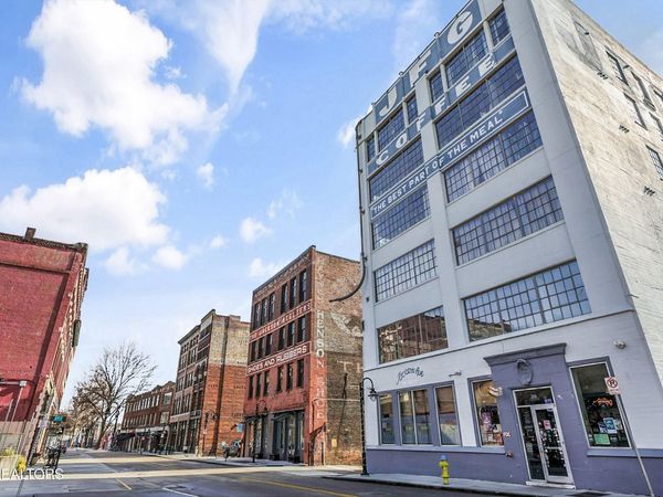 200 W Jackson Ave, Knoxville, TN 37902