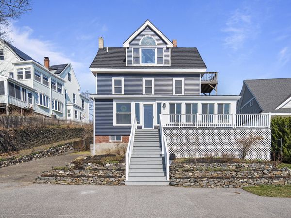 30 Bridge Street, Kittery, ME 03904