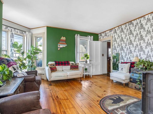 39 Park Street, Paris, ME 04281