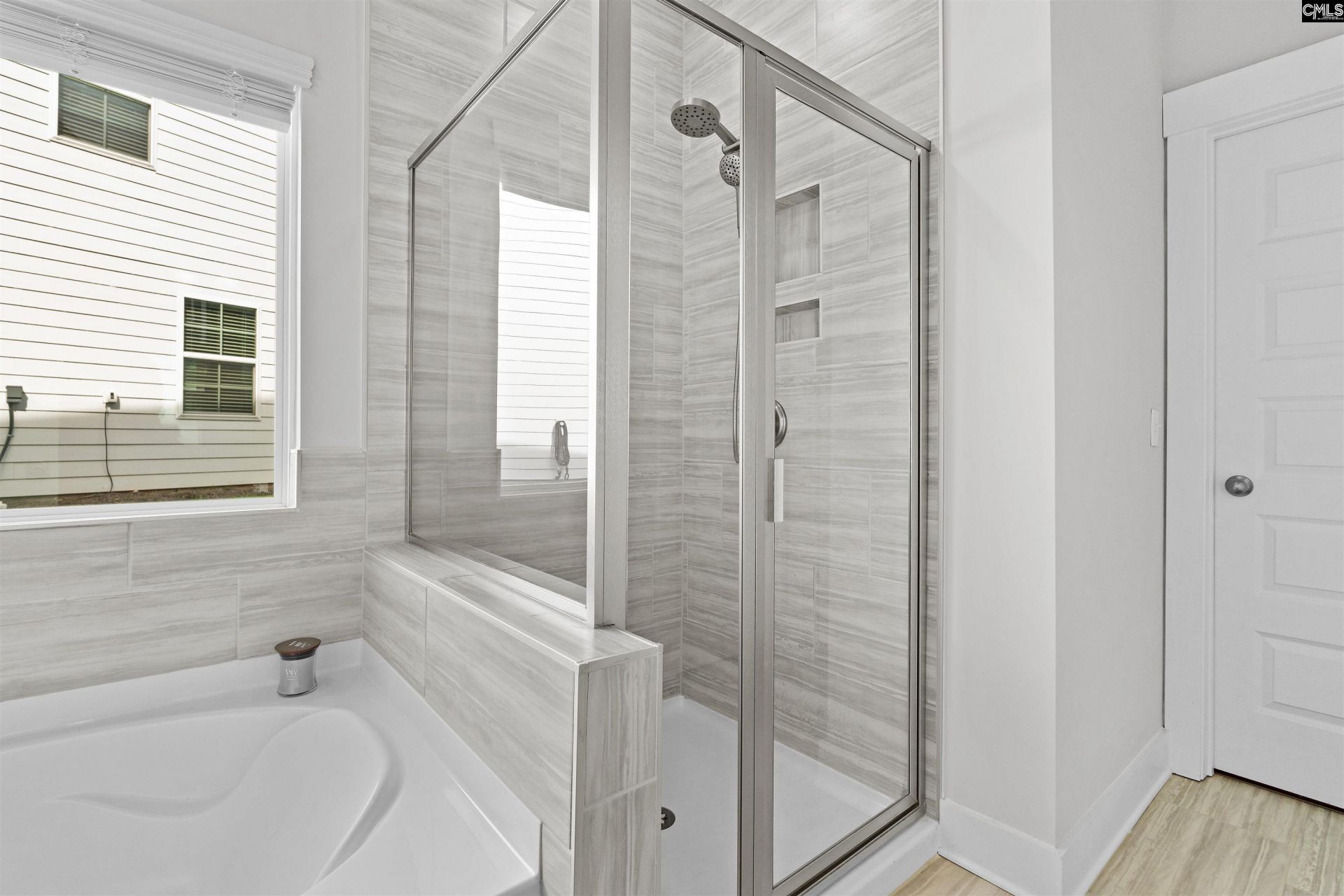 222 Falling Leaves Lane Photo 14