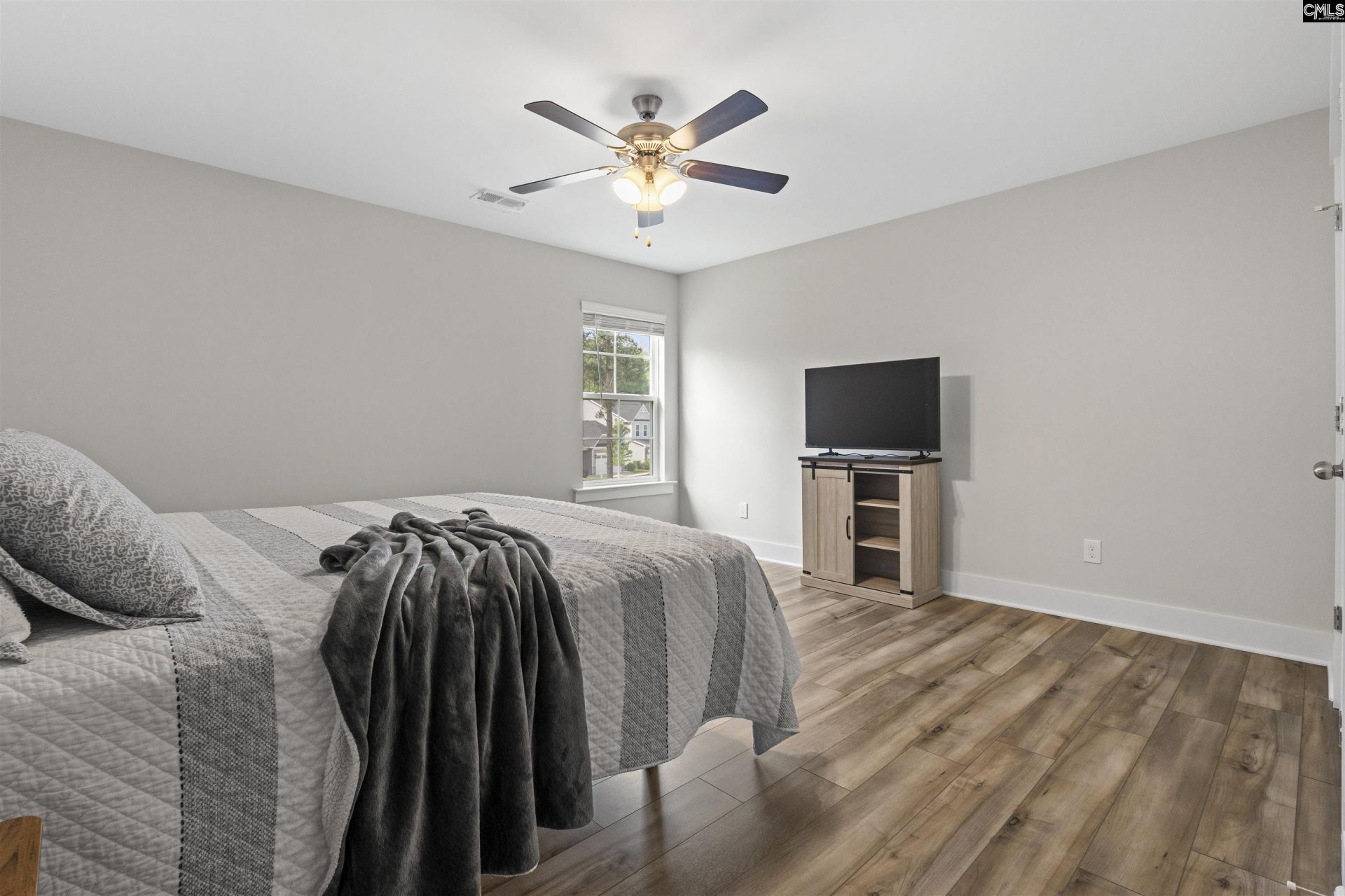 222 Falling Leaves Lane Photo 19