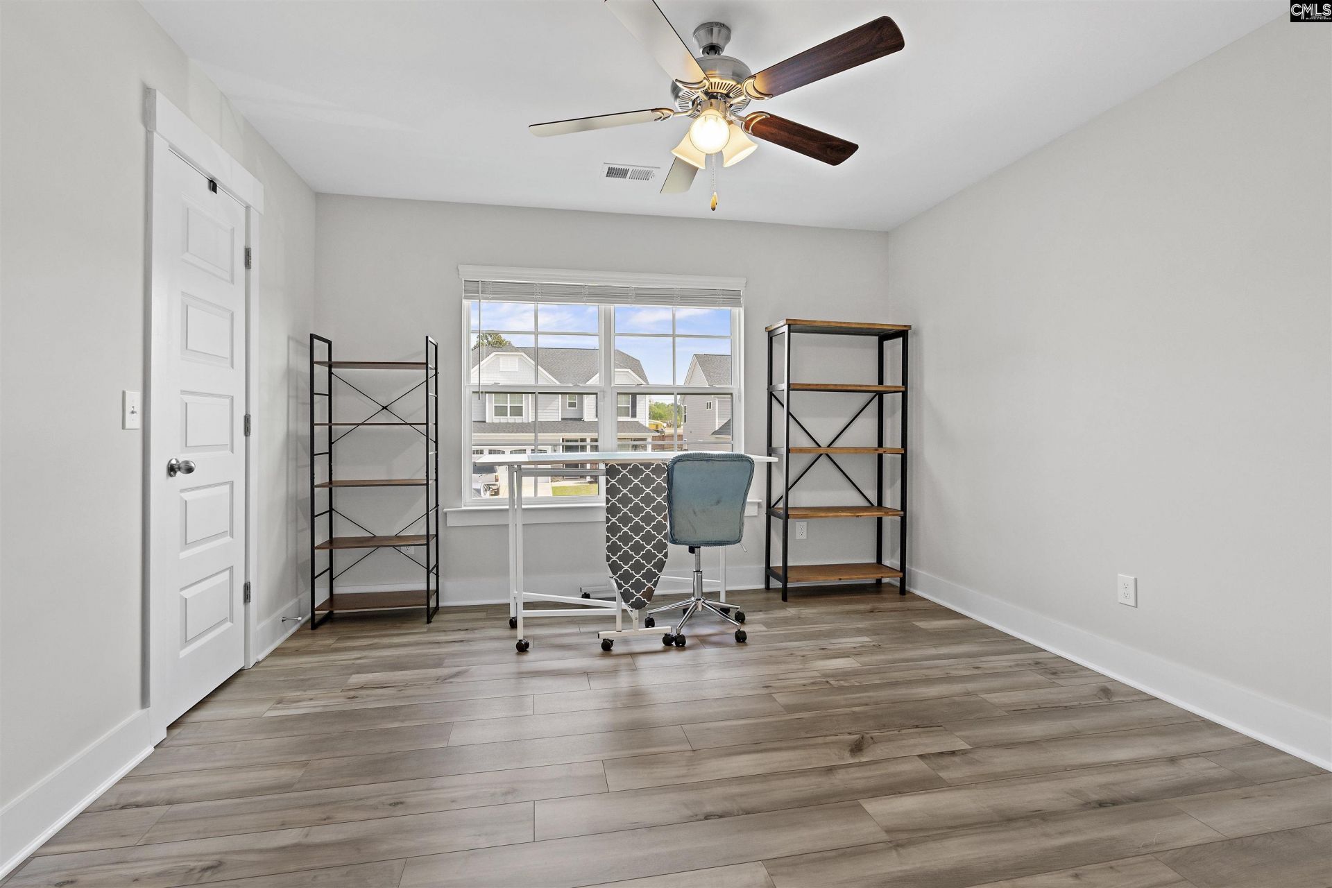 222 Falling Leaves Lane Photo 20