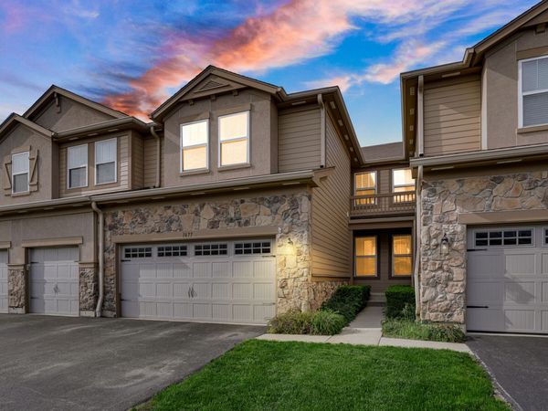 1877 CRENSHAW Circle, Unit 1877, Vernon Hills, IL 60061