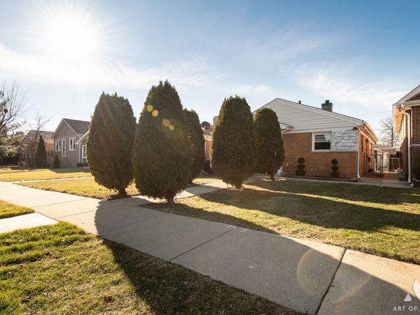 7828 Lotus Avenue , Burbank, IL 60459