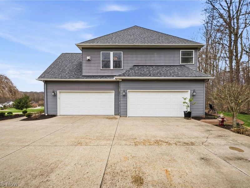 253 Anne Marie Court , Hinckley, OH 44233 Photo 3