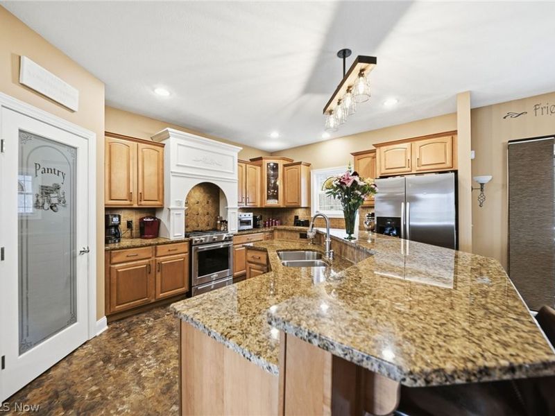 253 Anne Marie Court , Hinckley, OH 44233 Photo 9