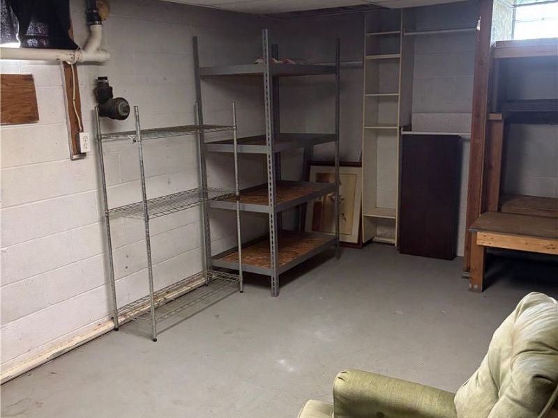 224 S Leavitt Road , Amherst, OH 44001 Photo 28