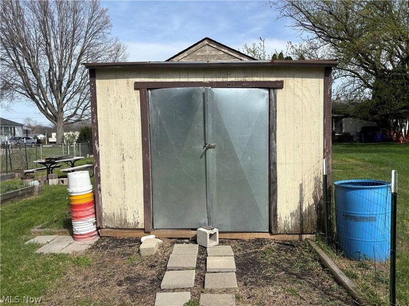 224 S Leavitt Road , Amherst, OH 44001 Photo 31