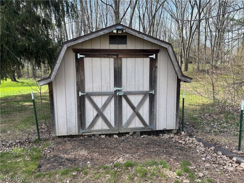 224 S Leavitt Road , Amherst, OH 44001 Photo 32