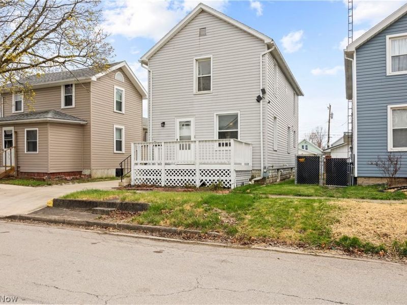 1013 Roosevelt Street, Fremont, OH 43420 Photo 3