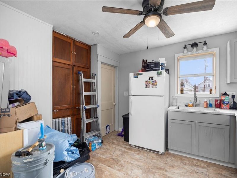 1013 Roosevelt Street, Fremont, OH 43420 Photo 9