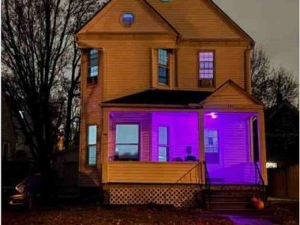 237 Wooster Street , Elyria, OH 44035