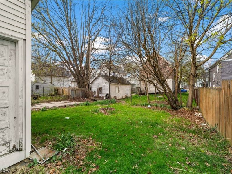 237 Wooster Street, Elyria, OH 44035 Photo 13