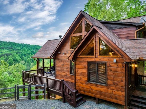 273 Deer Crest Heights, Blue Ridge, GA 30513