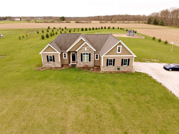 4096 Township Road 75 , Mount Gilead, OH 43338