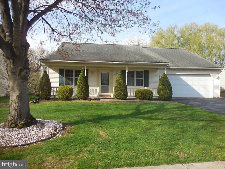 39 Springhouse Drive , Myerstown, PA 17067 Main Photo