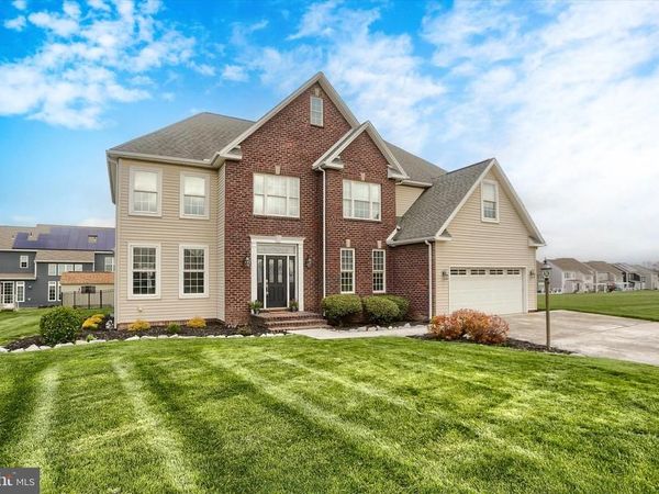 10 SPRING VIEW COURT, MECHANICSBURG, PA 17050