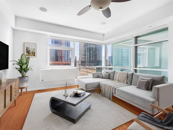 2415 Queens Plaza N, Unit 7A, Long Island City, NY 11101
