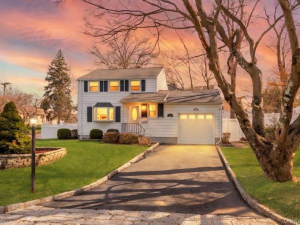 260 Roundhill Drive , Yonkers, NY 10710