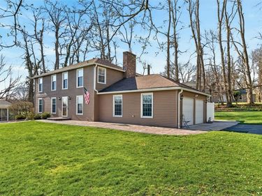 146 Selborne Chase, Fairport, NY 14450