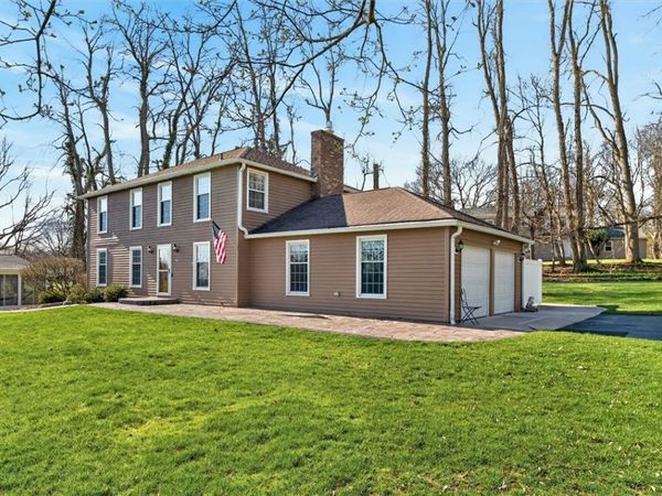 146 Selborne Chase, Fairport, NY 14450