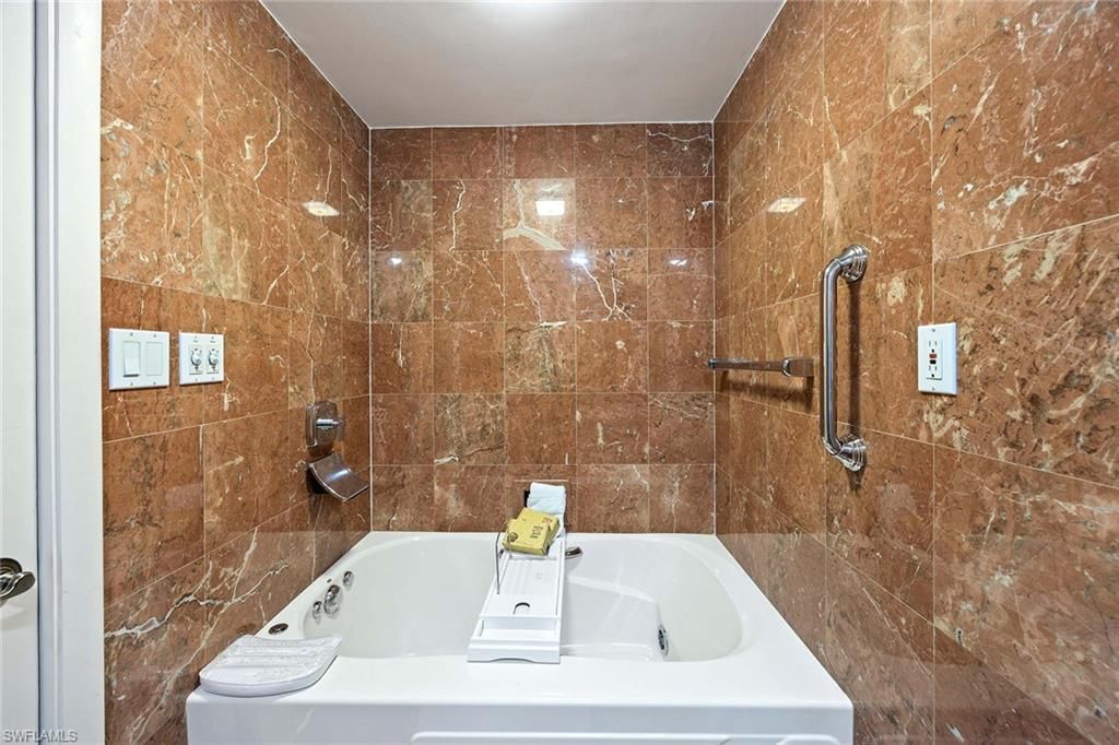 4031 Gulf Shore Blvd N, Unit 10C, Naples, FL 34103 Photo