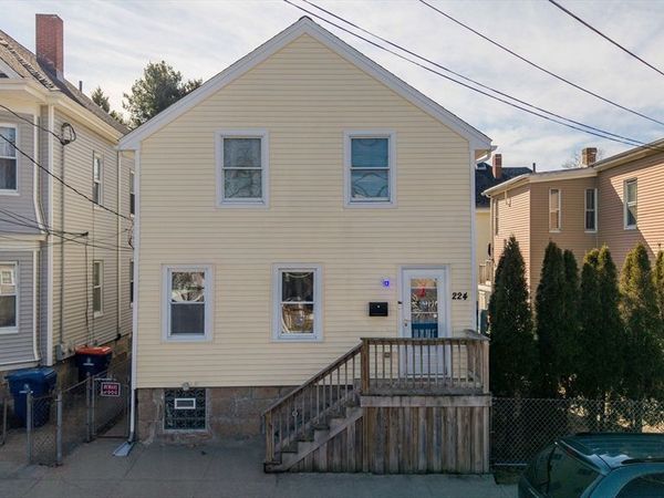 224 Smith St, New Bedford, MA 02740