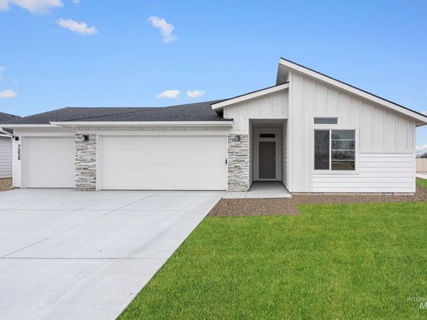 924 NE Trailridge St, Mountain Home, ID 83647