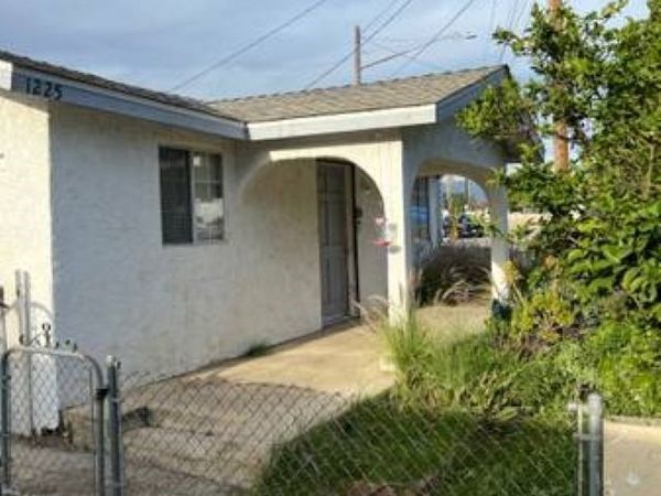 1225 Harvard Boulevard, Santa Paula, CA 93060