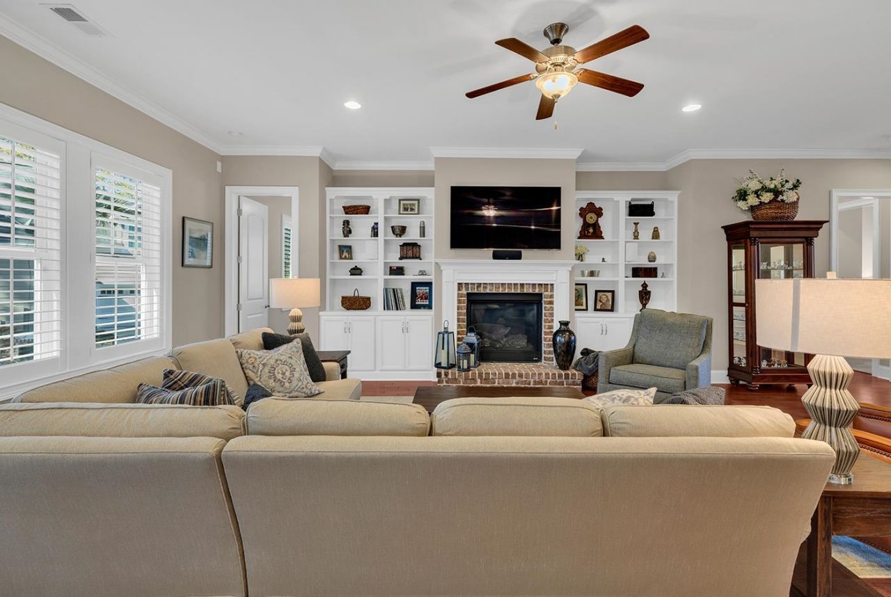 673 Woody Point Dr. Photo 11