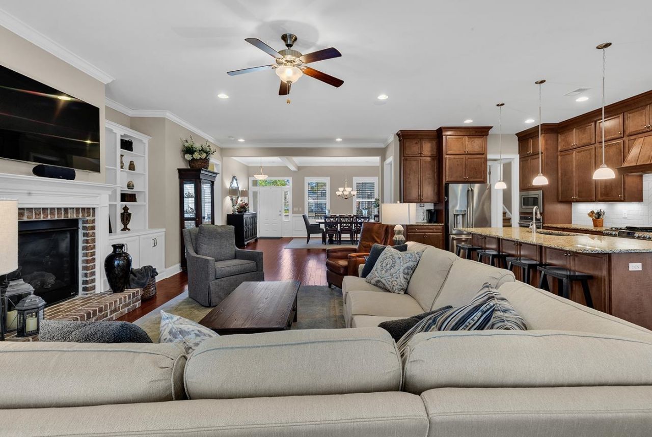 673 Woody Point Dr. Photo 13