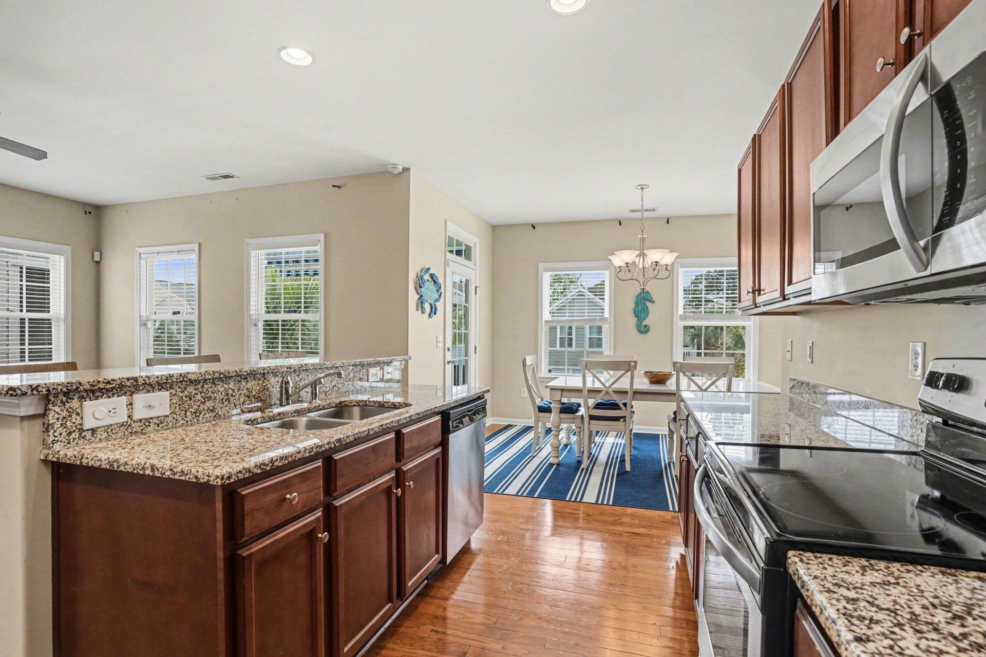 705 Ashland Ave. Photo 12