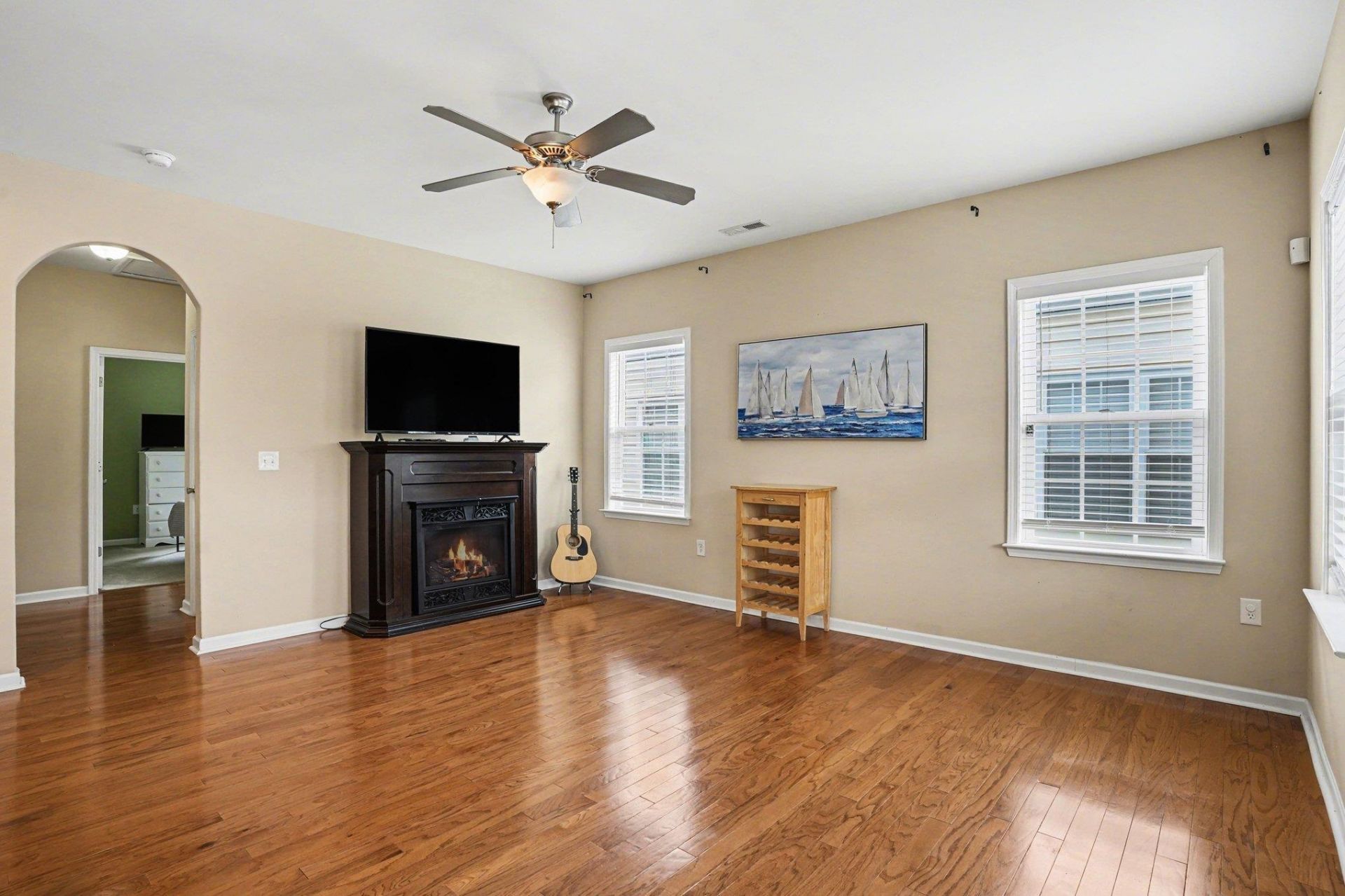 705 Ashland Ave. Photo 4