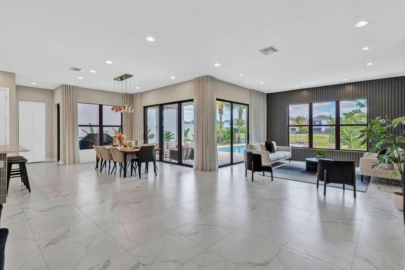 8239 Oceanus Drive, Boca Raton, FL 33496 Photo