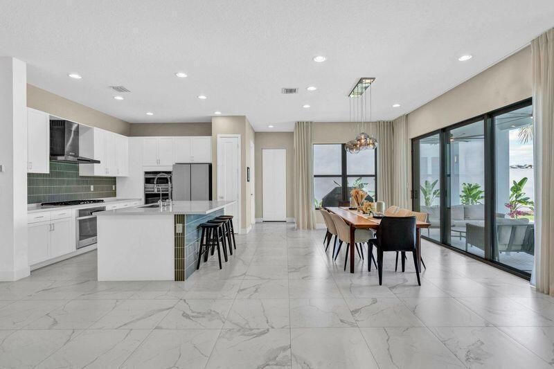 8239 Oceanus Drive, Boca Raton, FL 33496 Photo