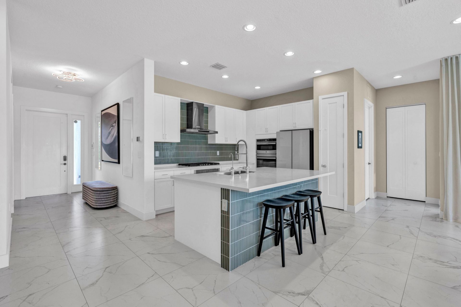 8239 Oceanus Drive, Boca Raton, FL 33496 Photo