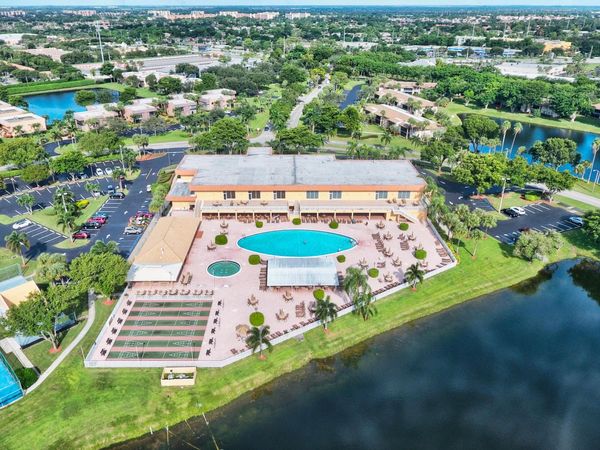 15235 Lakes Of Delray Boulevard, Delray Beach, FL 33484