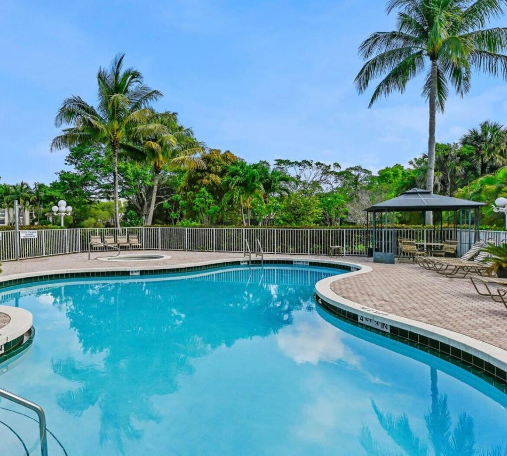 2455 Lindell Boulevard, Unit 3203, Delray Beach, FL 33444 Photo