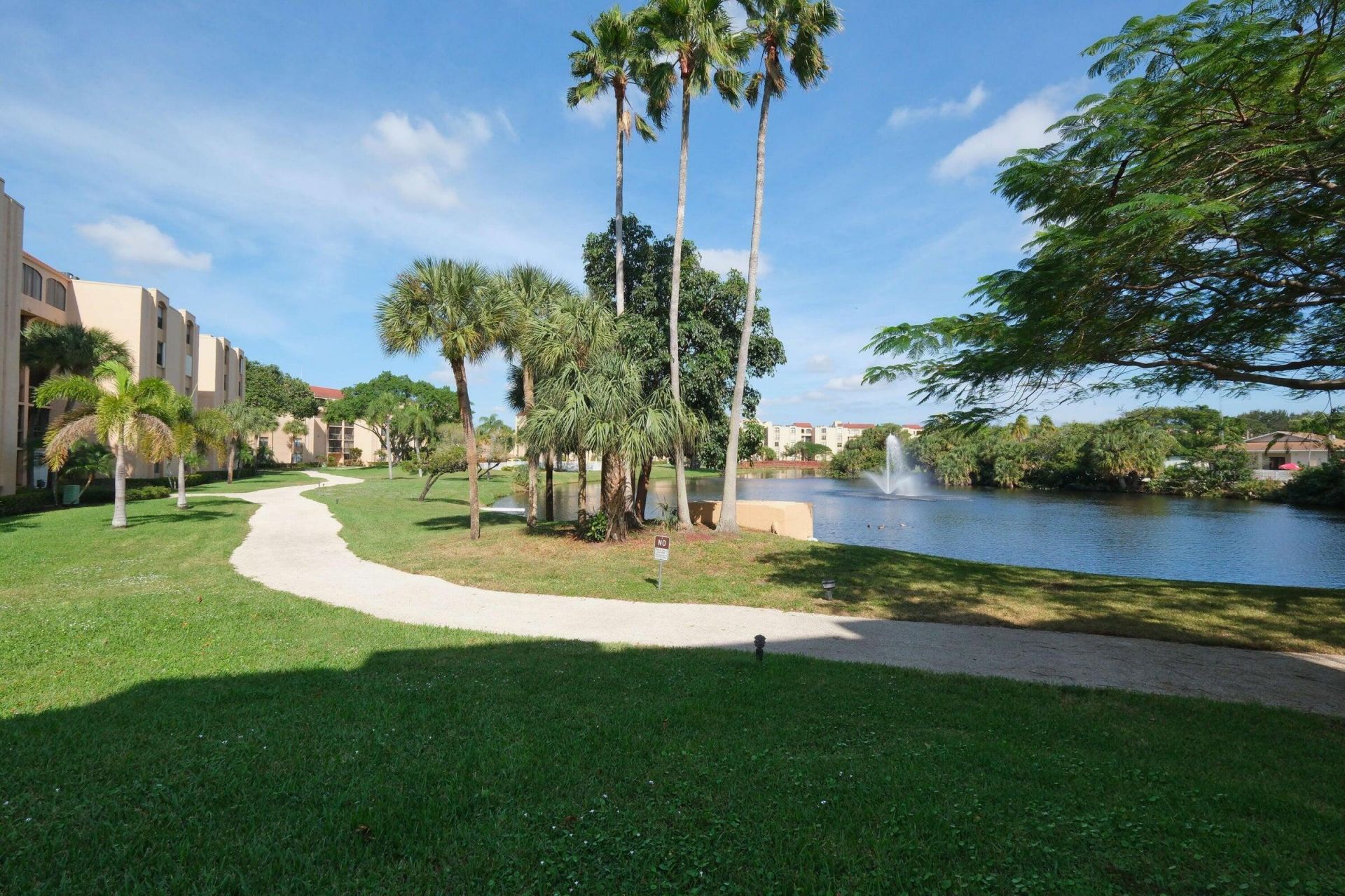 2455 Lindell Boulevard, Unit 3203, Delray Beach, FL 33444 Photo