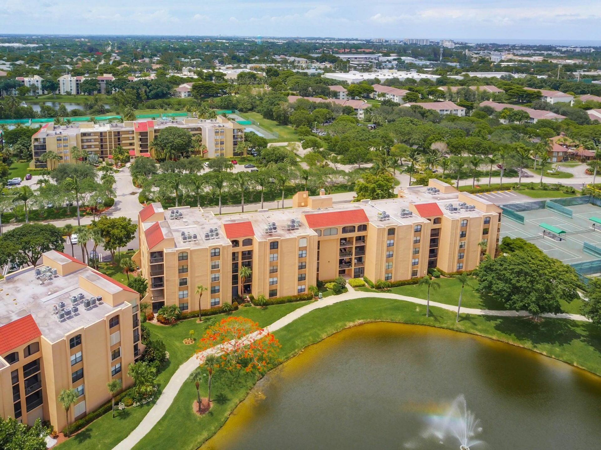 2455 Lindell Boulevard, Unit 3203, Delray Beach, FL 33444 Photo