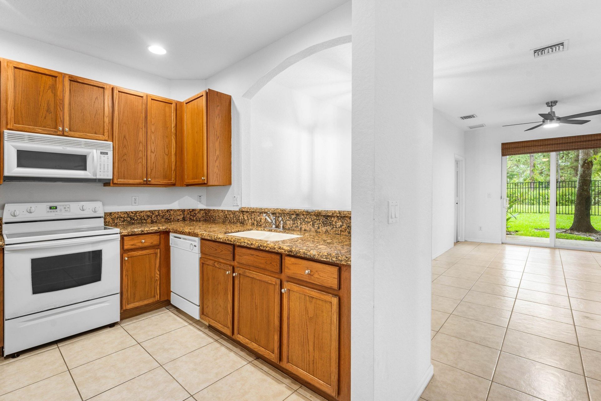 4891 Bonsai Circle, Unit 101, Palm Beach Gardens, FL 33418 Photo