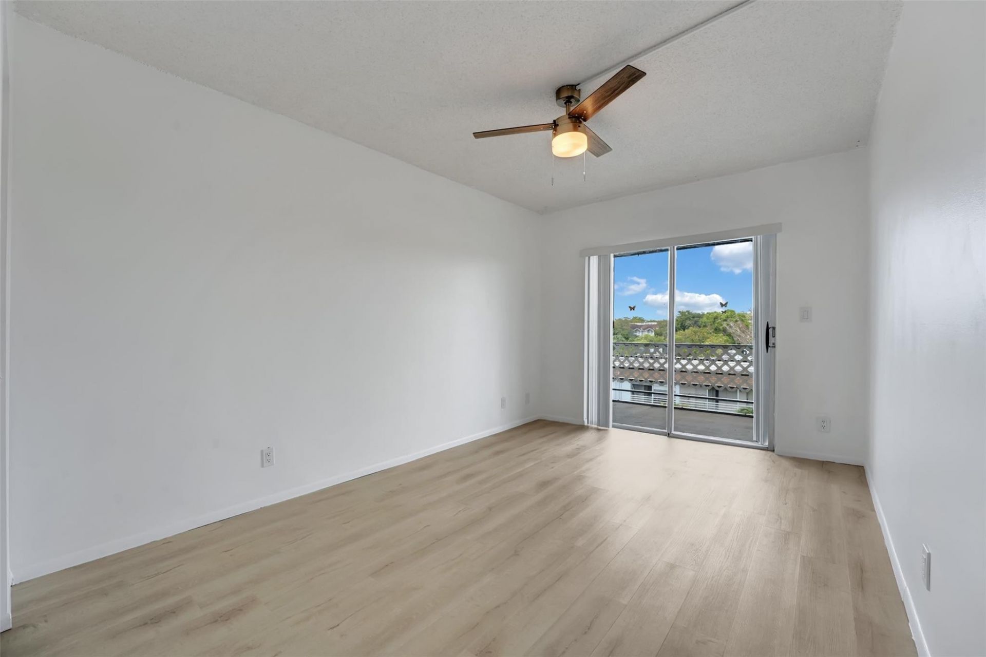 6289 Lear Drive, Unit 403, Lake Worth, FL 33462 Photo