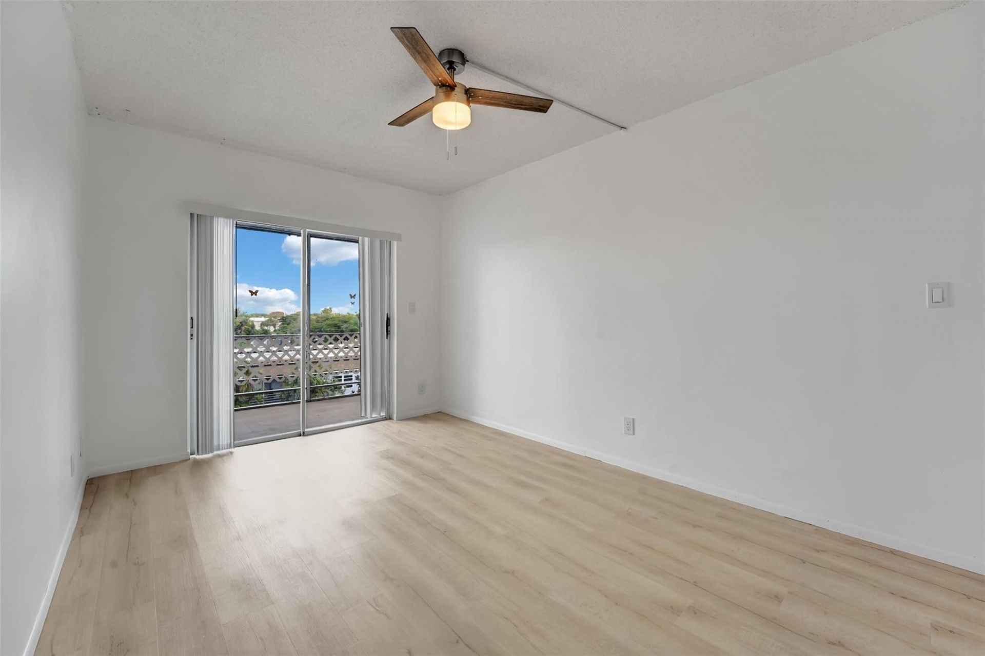 6289 Lear Drive, Unit 403, Lake Worth, FL 33462 Photo