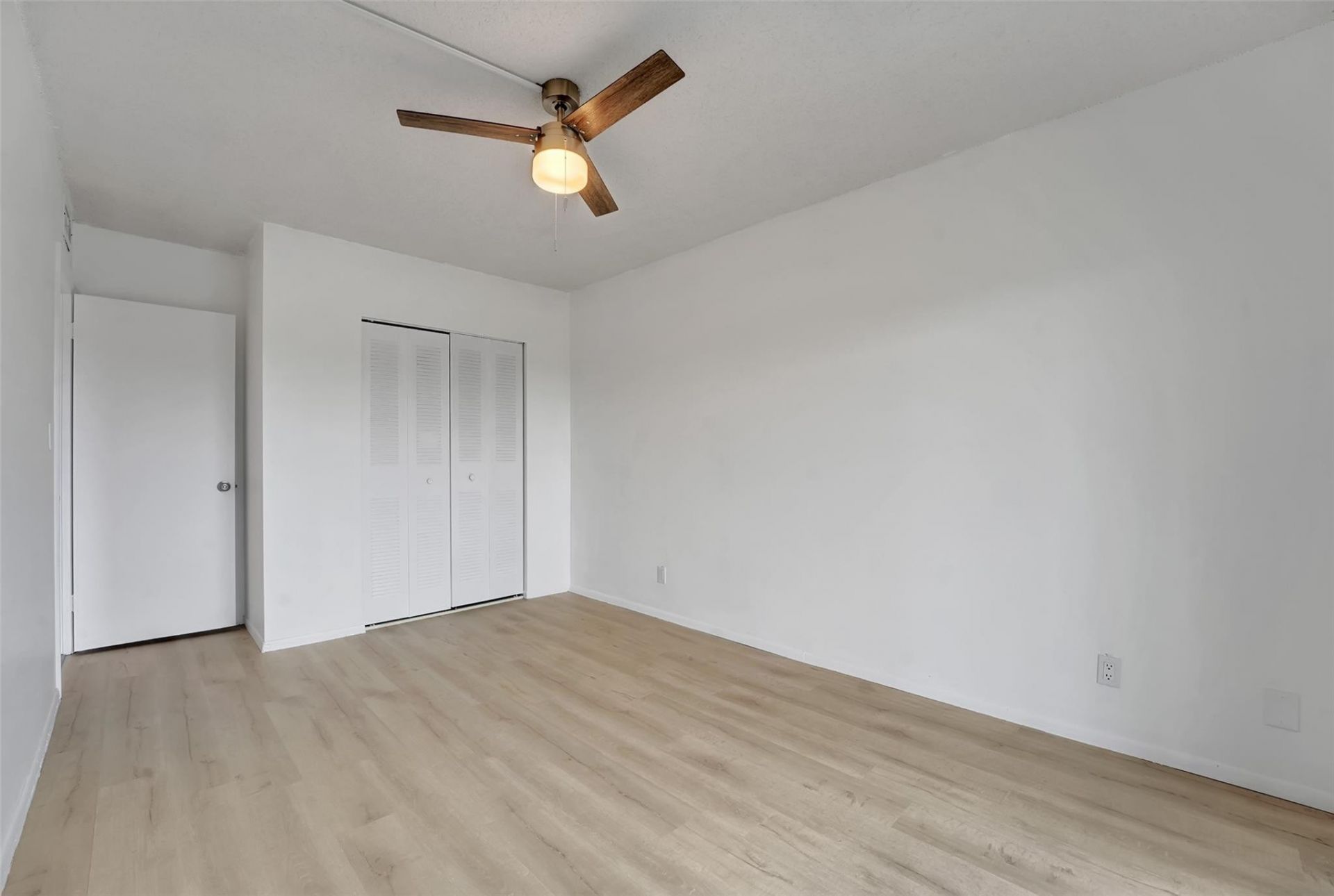 6289 Lear Drive, Unit 403, Lake Worth, FL 33462 Photo