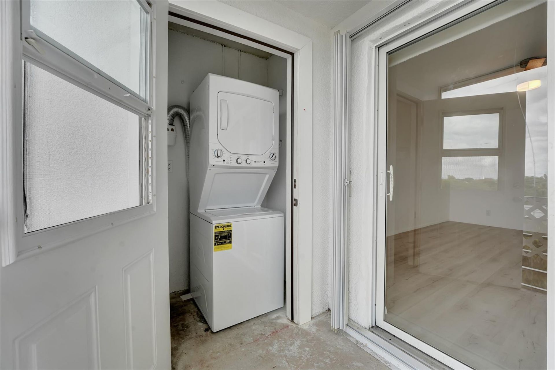6289 Lear Drive, Unit 403, Lake Worth, FL 33462 Photo