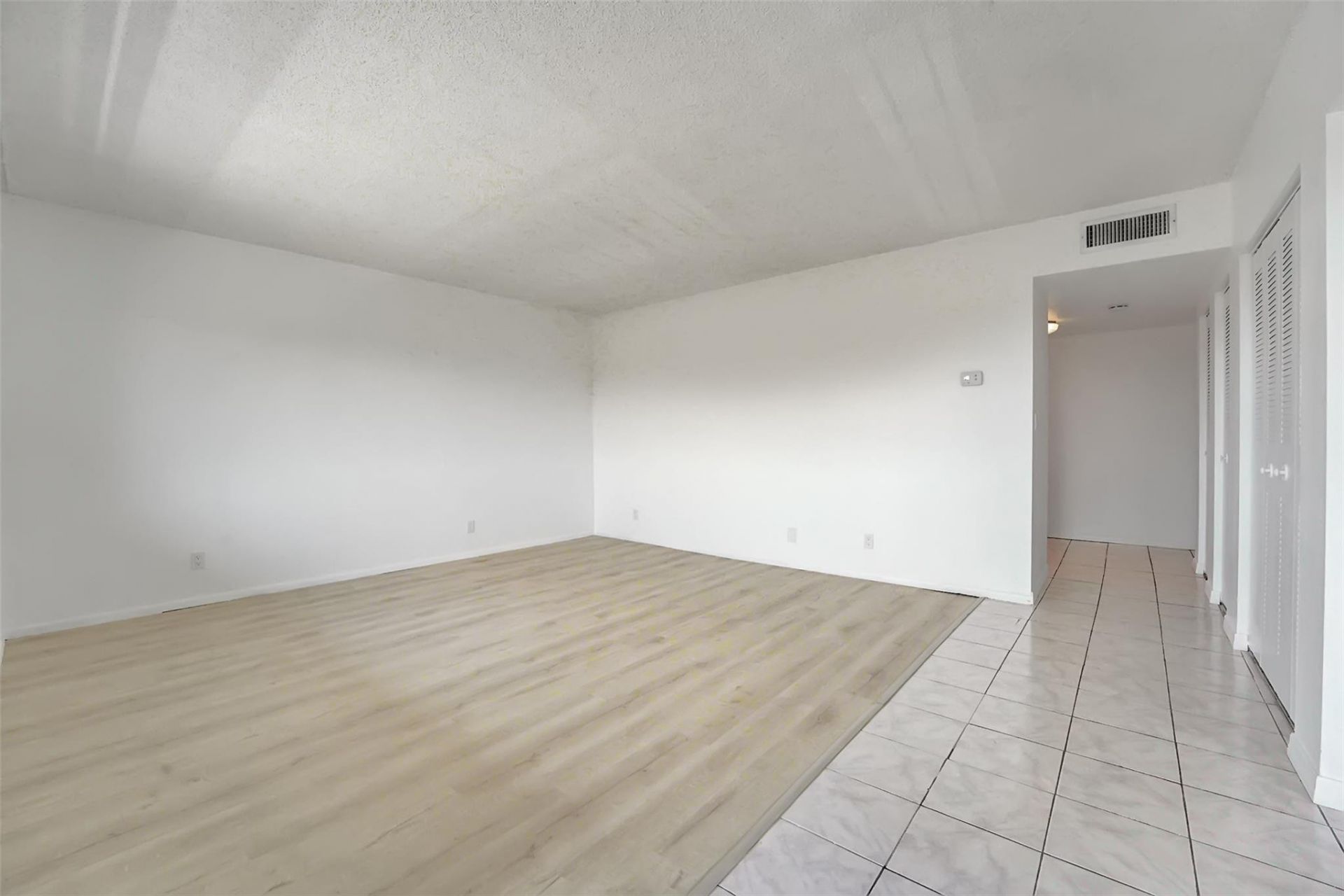 6289 Lear Drive, Unit 403, Lake Worth, FL 33462 Photo