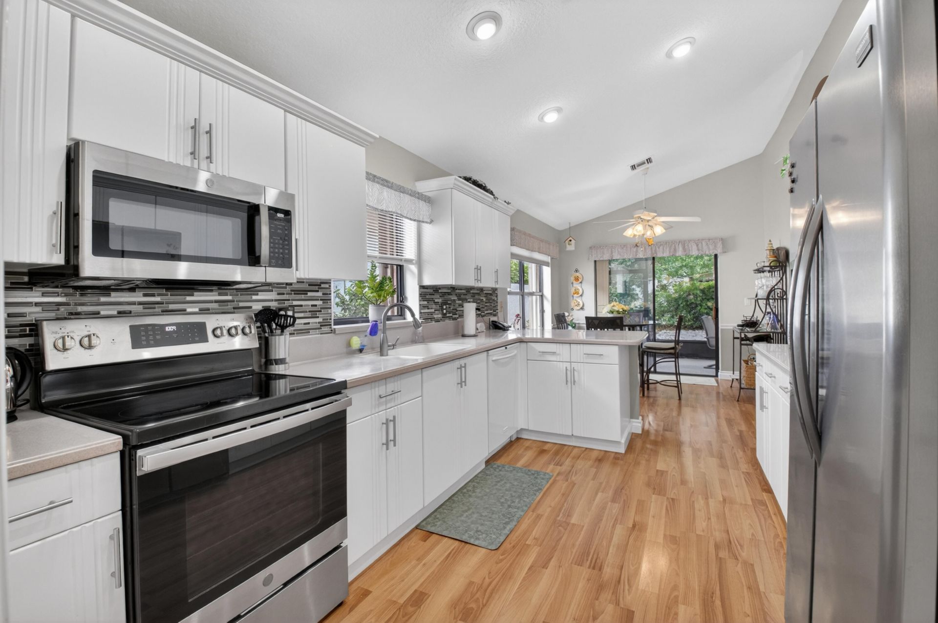 10387 Lexington Circle S, Boynton Beach, FL 33436 Photo