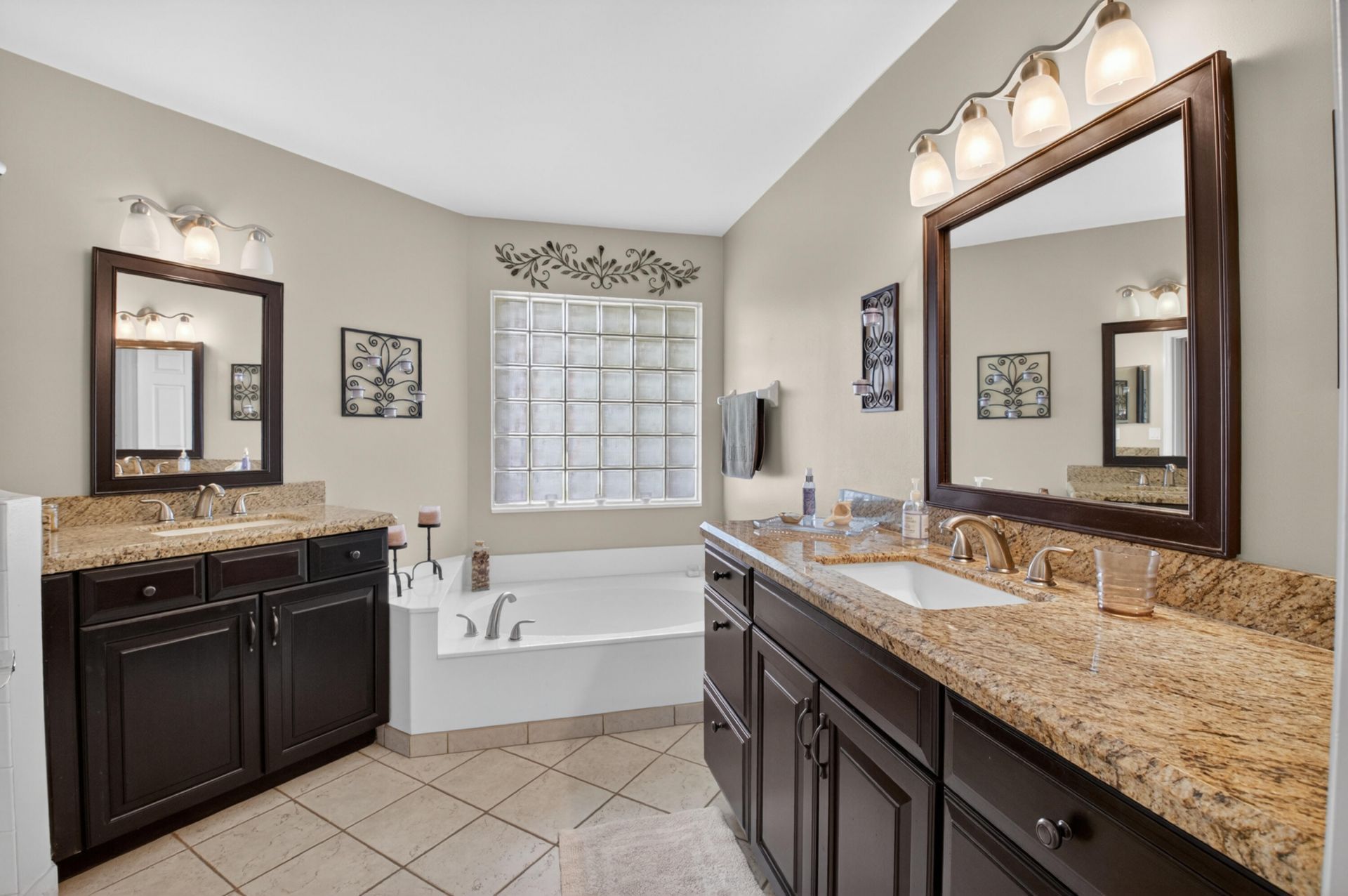 10387 Lexington Circle S, Boynton Beach, FL 33436 Photo