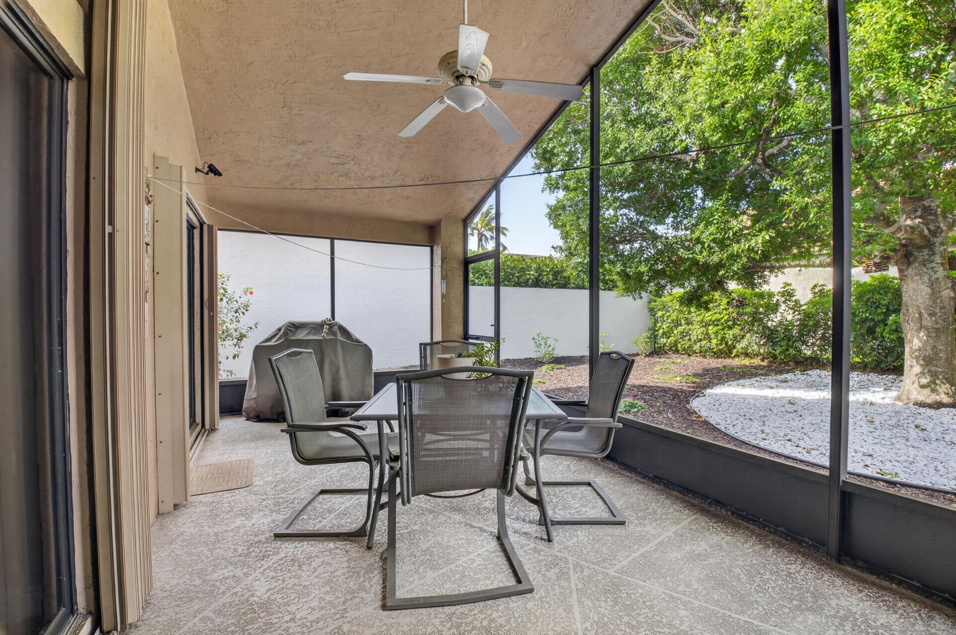 10387 Lexington Circle S, Boynton Beach, FL 33436 Photo