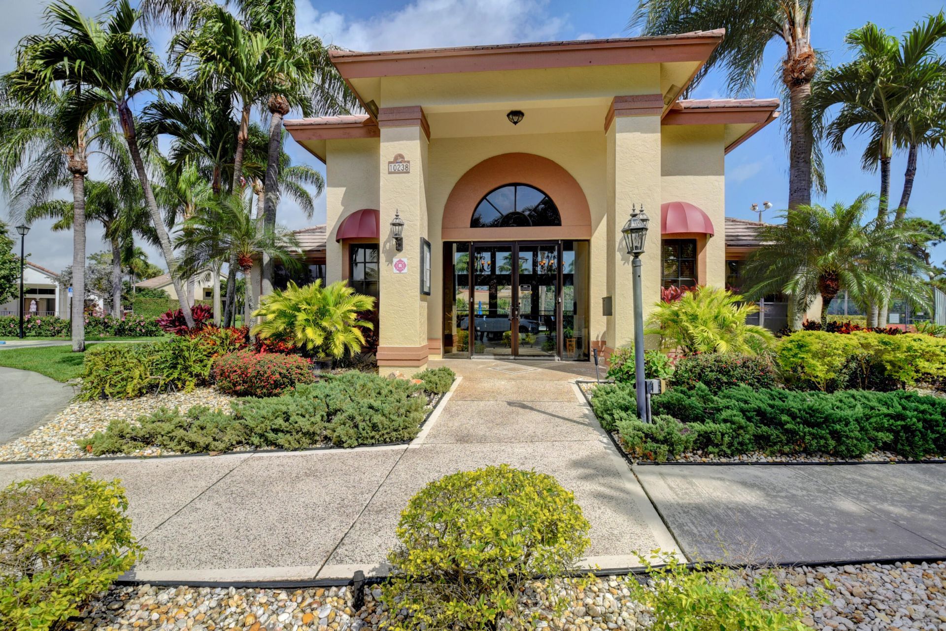 10387 Lexington Circle S, Boynton Beach, FL 33436 Photo